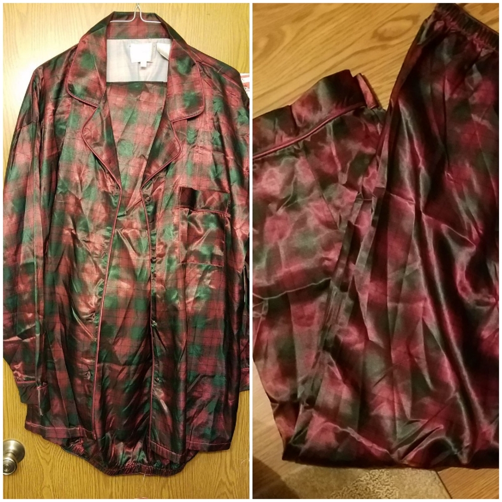 3x plaid 2 piece woman pajama set red green shine